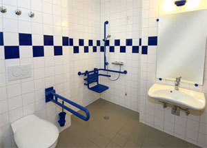 Behindertengerechtes Bad und WC